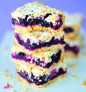 Traditional manufacturers have faced strong competition from retail bakeries and in-store supermarket bakeries, according to IBISWorld.